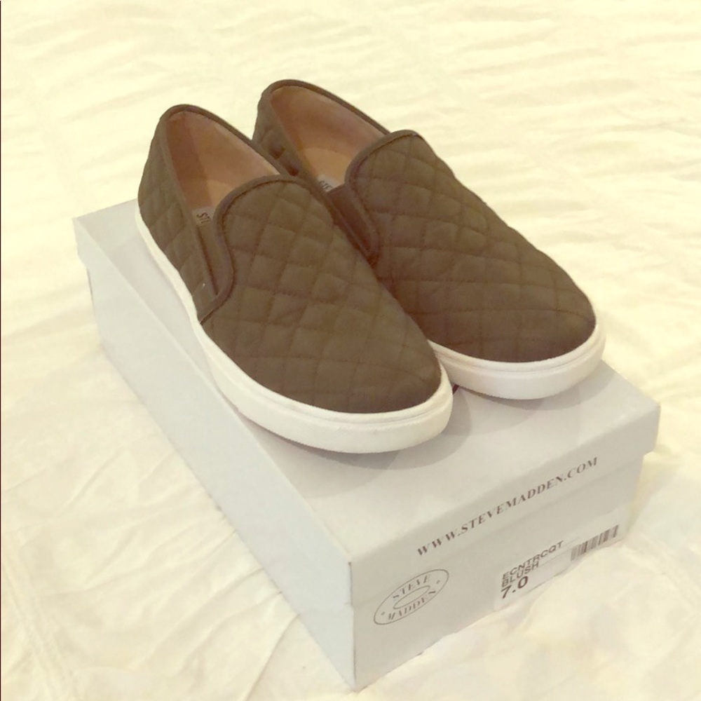 Steve Madden Olive Shoes - Size 7.0